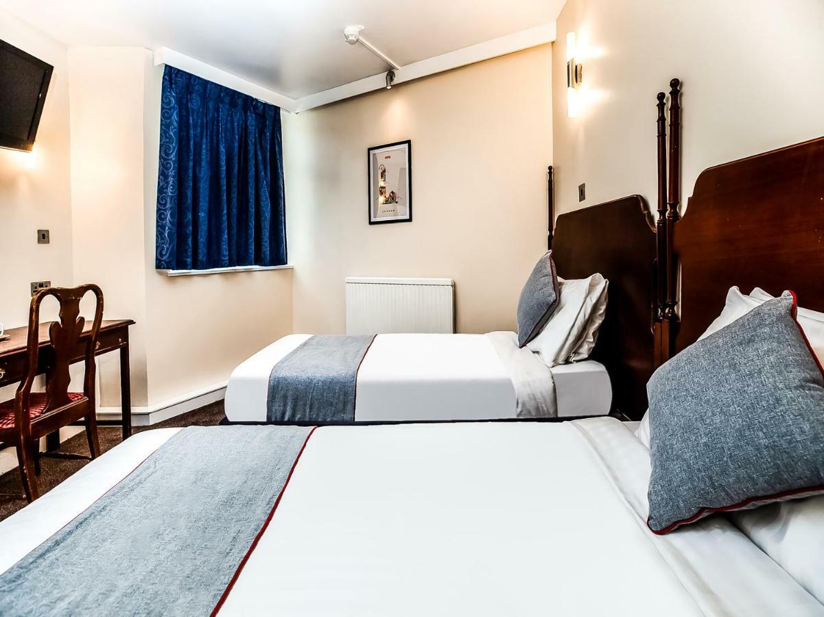 Oyo Osterley Park Hotel Isleworth Bagian luar foto