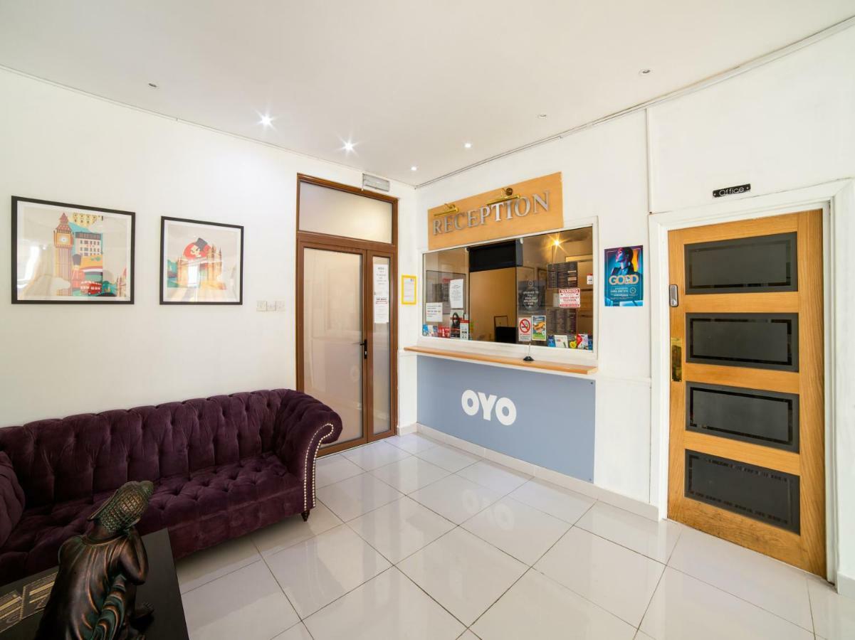 Oyo Osterley Park Hotel Isleworth Bagian luar foto